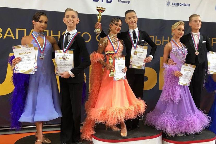 Ленинградские танцоры взяли главные награды окружного чемпионата