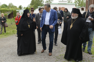 Посещение губернатором Ленинградской области Староладожского Свято-Успенского девичьего монастыря