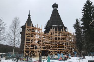 Дождливая погода помогла реставраторам 