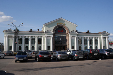У заповедных зон и туристических городов Ленобласти появятся перехватывающие парковки