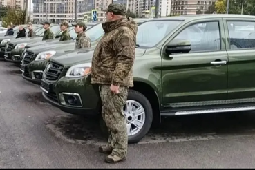 Ленинградская область передала Министерству обороны 14 автомобилей