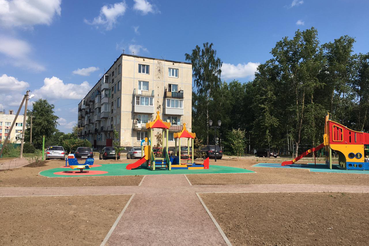 НАЦПРОЕКТЫ – НОВОСТИ ИЗ РАЙОНОВ: в Зимитицах ― новая площадка для малышей
