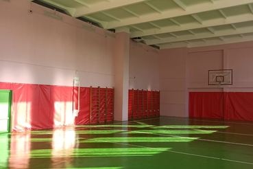 Ремонт спортивного зала в школе в г. Луга в 2022 году