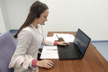 КОМАНДА ЗАБОТЫ: студенты-медики помогают жителям