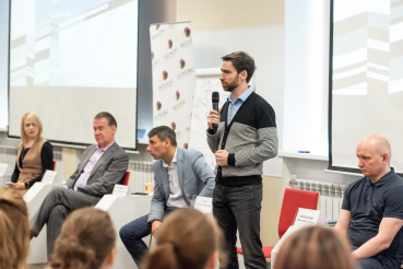 Малый бизнес учится у СКОЛКОВО