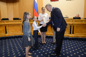 Награждение победителей конкурса «Мы за честную Россию без коррупции»