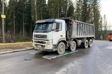 На дорогах области начался весовой контроль