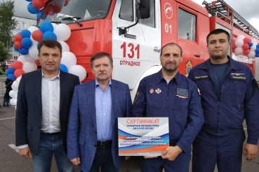 По машинам!