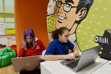 Школы Ленинградской области до 12 апреля уйдут на каникулы и дистанционное обучение 