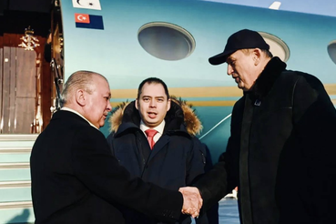 По международному протоколу Александр Дрозденко встретил Верховного правителя Малайзии Султана Ибрагима