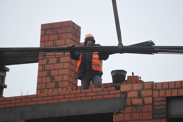 Область поддерживает строителей