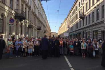 Крестный ход в честь Александра Невского