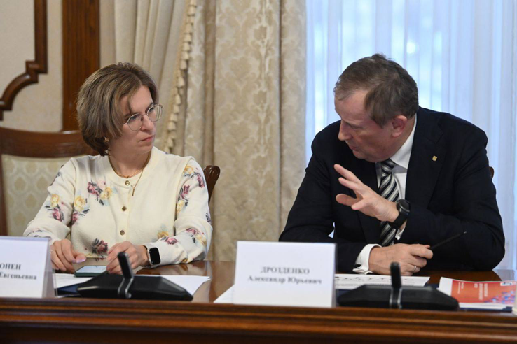 Ленобласть создаёт систему  поддержки благотворителей