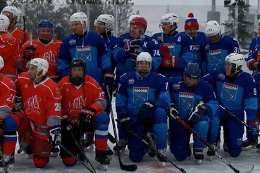 Команда Правительства ЛО — лидер турнира первого Всероссийского дня русского дворового хоккея