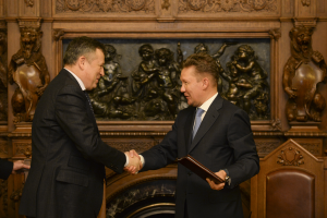 Подписание договора о сотрудничестве между правительством Ленинградской области и ОАО "Газпром" в 2014-2015 годах