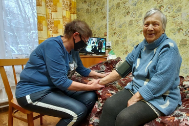 КОМАНДА ЗАБОТЫ: 1047 добрых дел социальных работников