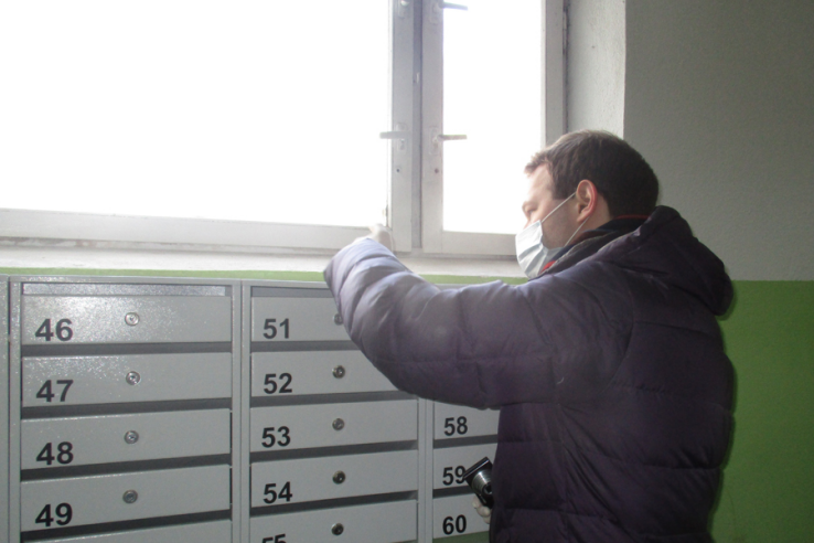 Госжилнадзор проверил санобработку жилых домов в Гатчинском районе