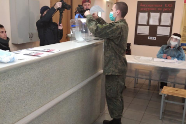 Островитяне голосуют в числе первых 