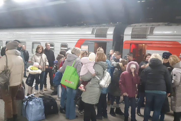 20 детей-сирот из Луганской народной республики прибыли в Ленобласть