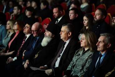 В Тихвине открылись Рождественские чтения