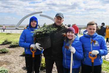 Внимание — памятникам войны