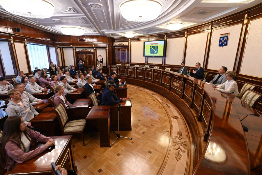 Ленобласть представила обновлённую лыжную сборную