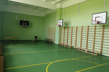 Ремонт спортивного зала в школе в п. Ушаки в 2021 году