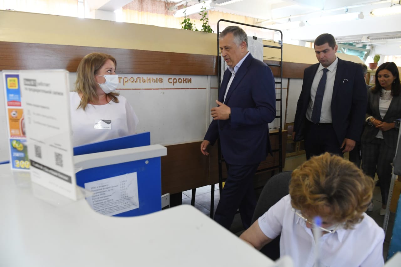 работа почты кириши молодежный